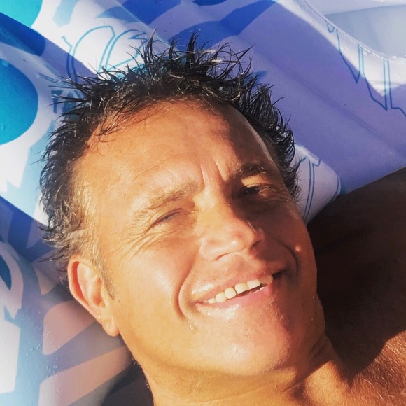 Meet your Posher, Posh - Picture 1 of 1